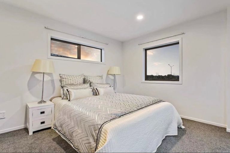 Photo of property in 52 Lockheed Street, Hobsonville, Auckland, 0618