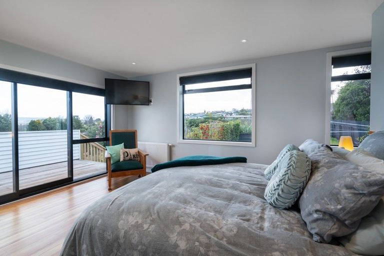 Photo of property in 14 Hinerau Grove, Waipahihi, Taupo, 3330