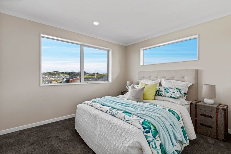 Photo of property in 4 Fender Place, Long Bay, Auckland, 0630