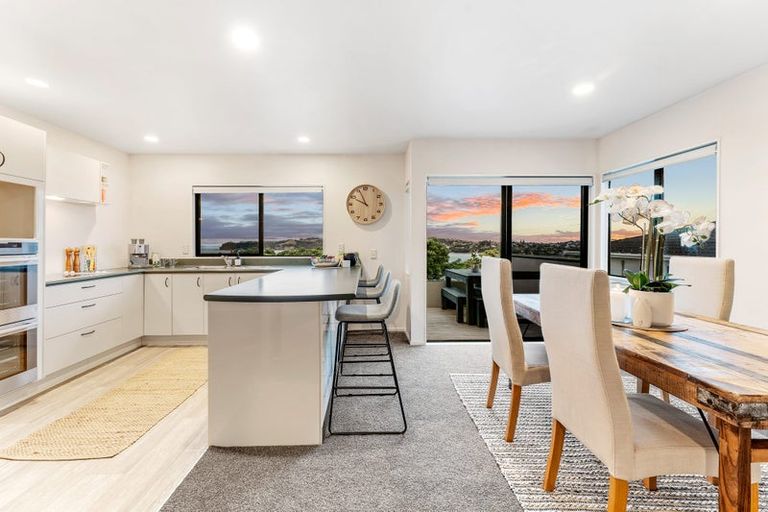 Photo of property in 26 Monyash Road, Manly, Whangaparaoa, 0930