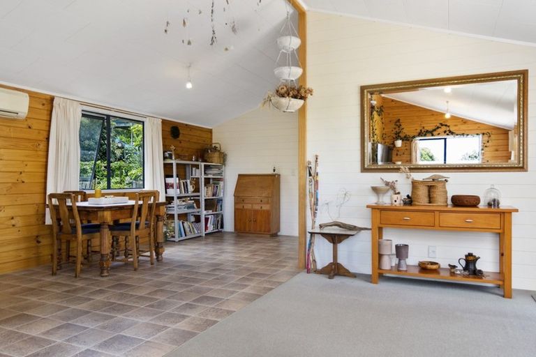 Photo of property in 4 Koutunui Road, Athenree, Katikati, 3177