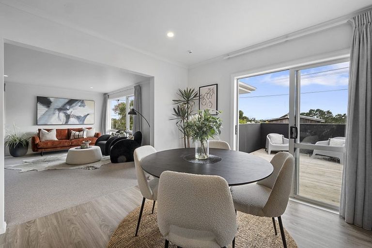 Photo of property in 390 Mangorei Road, Merrilands, New Plymouth, 4312