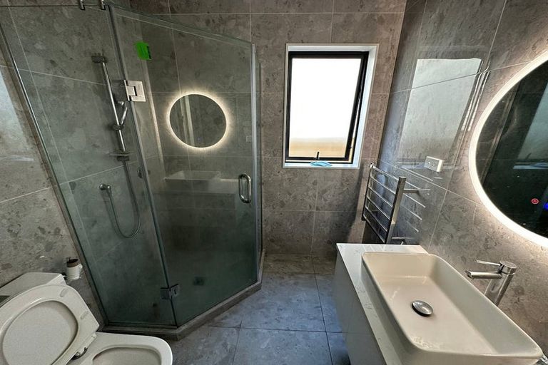 Photo of property in 7 Haku Road, Flat Bush, Auckland, 2019