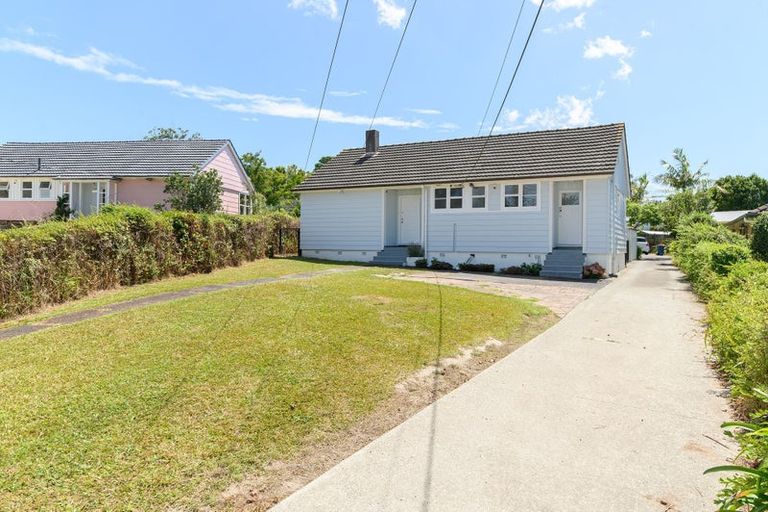 Photo of property in 1/11 Hill Crescent, New Lynn, Auckland, 0600