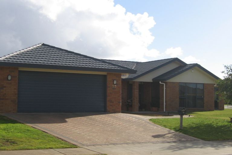 Photo of property in 22 Shankill Place, East Tamaki, Auckland, 2013