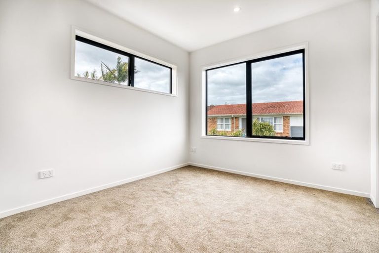Photo of property in 4/5 Marsh Avenue, Forrest Hill, Auckland, 0620