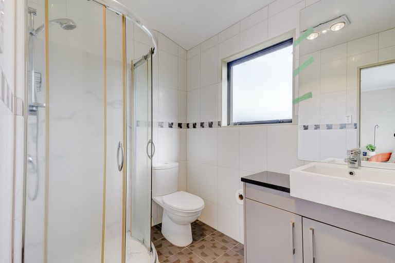 Photo of property in 15 Chadwick Place, Rototuna North, Hamilton, 3210