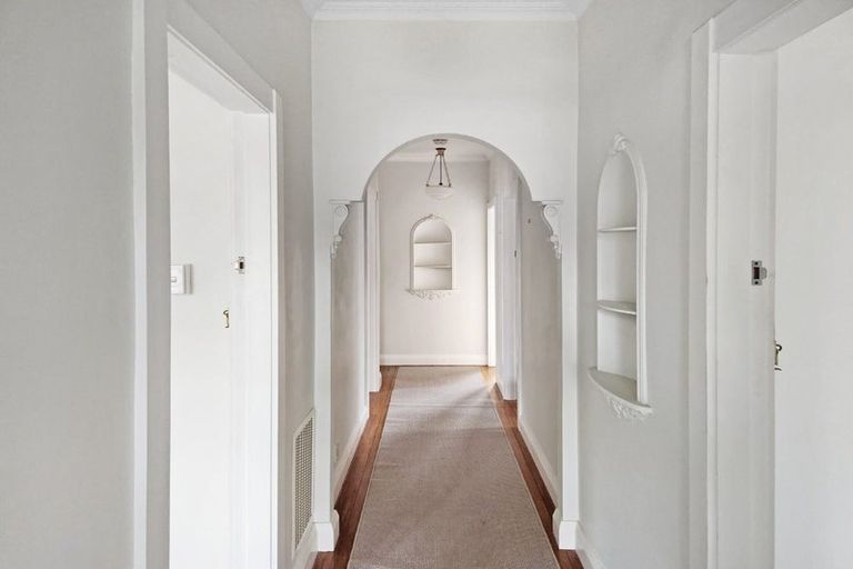 Photo of property in 35 Boulcott Street, Boulcott, Lower Hutt, 5010