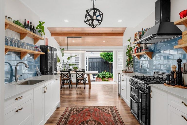 Photo of property in 28 Bond Street, Hamilton East, Hamilton, 3216