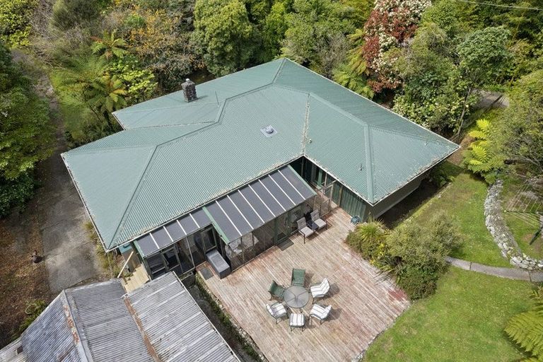Photo of property in 496 Stokes Valley Road, Stokes Valley, Lower Hutt, 5019
