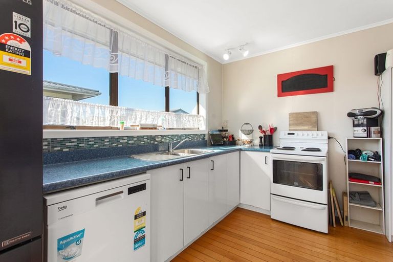 Photo of property in 28 Rimu Street, Edgecumbe, 3120