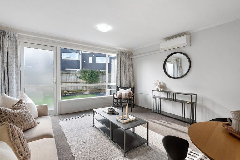 Photo of property in 2/121a Papanui Road, Merivale, Christchurch, 8014