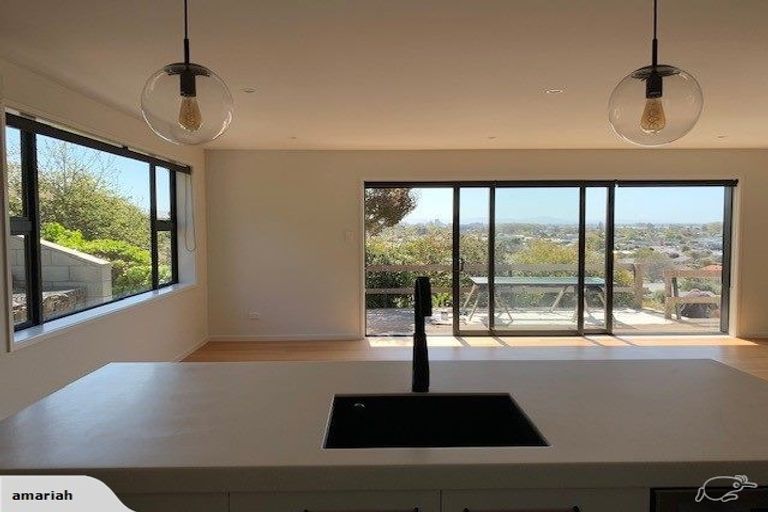 Photo of property in 2 View Terrace, Huntsbury, Christchurch, 8022