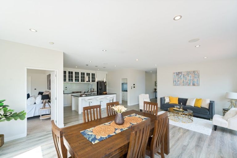 Photo of property in 30 Korihi Drive, Swanson, Auckland, 0614