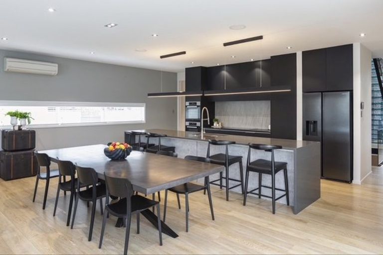 Photo of property in 20 Queens Avenue, Merivale, Christchurch, 8014