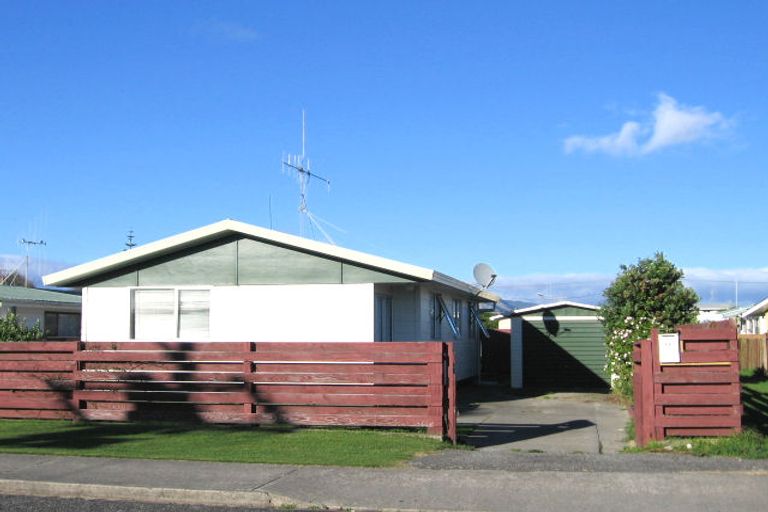 Photo of property in 93a Rangiuru Road, Otaki Beach, Otaki, 5512