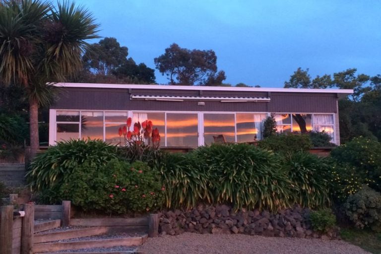 Photo of property in 476 Marine Drive, Charteris Bay, Lyttelton, 8971
