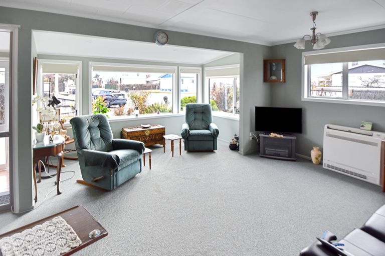 Photo of property in 9 Dusky Place, Twizel, 7901