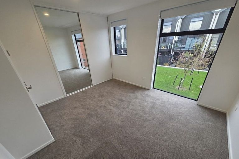 Photo of property in 2/15 Donald Place, St Albans, Christchurch, 8014