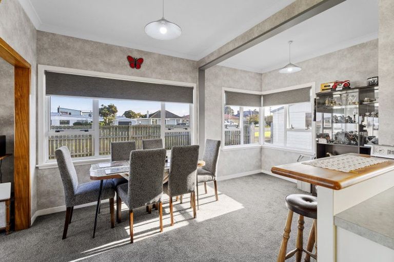 Photo of property in 17 Tasman Street, Opunake, 4616
