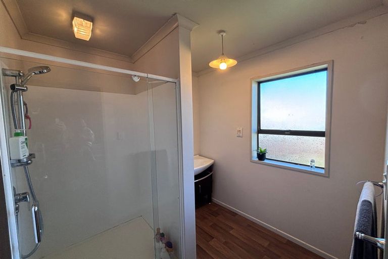 Photo of property in 60 Dunbarton Street, Redwood, Christchurch, 8051