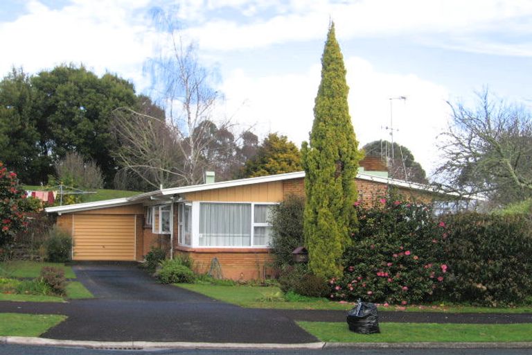 Photo of property in 55 Resthill Crescent, Glenview, Hamilton, 3206