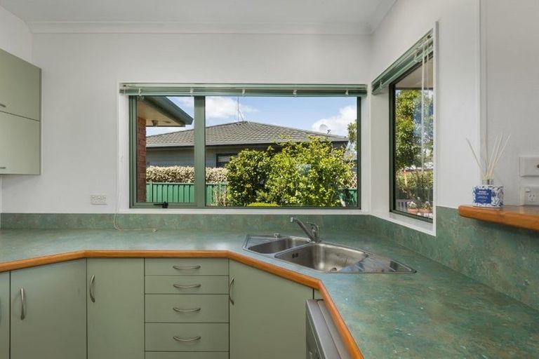 Photo of property in 16 Donegal Place, Katikati, 3129