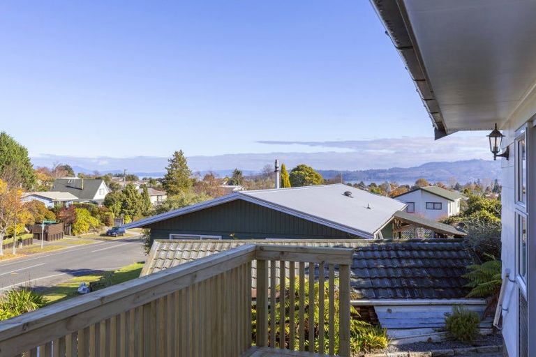 Photo of property in 52 Hyde Avenue, Richmond Heights, Taupo, 3330
