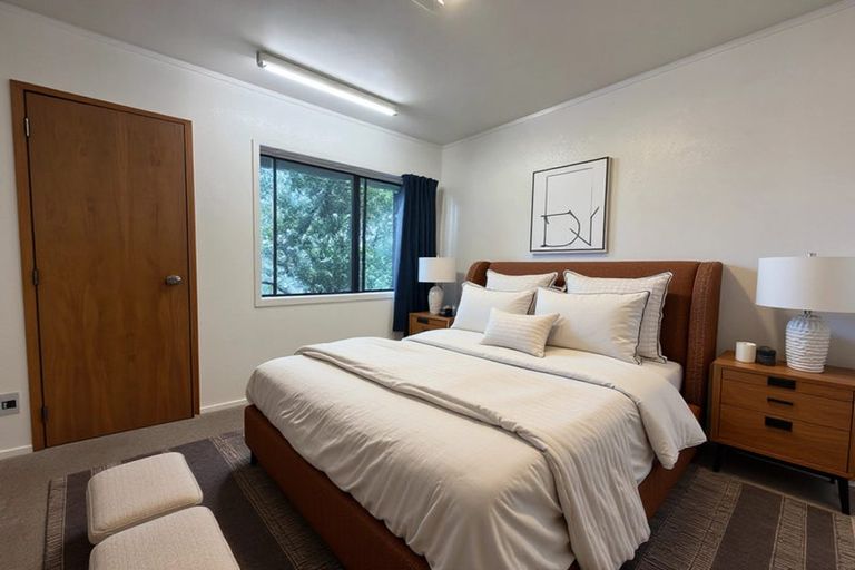 Photo of property in 40 Pigeon Mountain Road, Half Moon Bay, Auckland, 2012