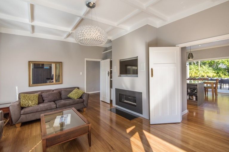 Photo of property in 19 Hamana Street, Narrow Neck, Auckland, 0622