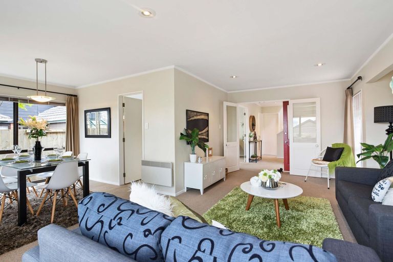 Photo of property in 90a Simmental Crescent, Somerville, Auckland, 2014