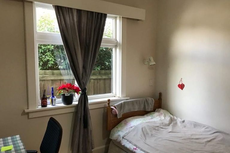 Photo of property in 82 Rattray Street, Riccarton, Christchurch, 8041