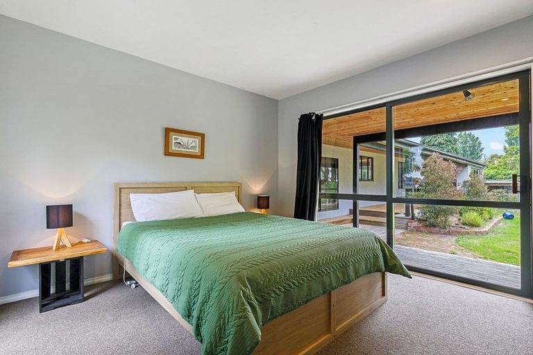 Photo of property in 77 Kings Avenue, Waikuku Beach, 7402