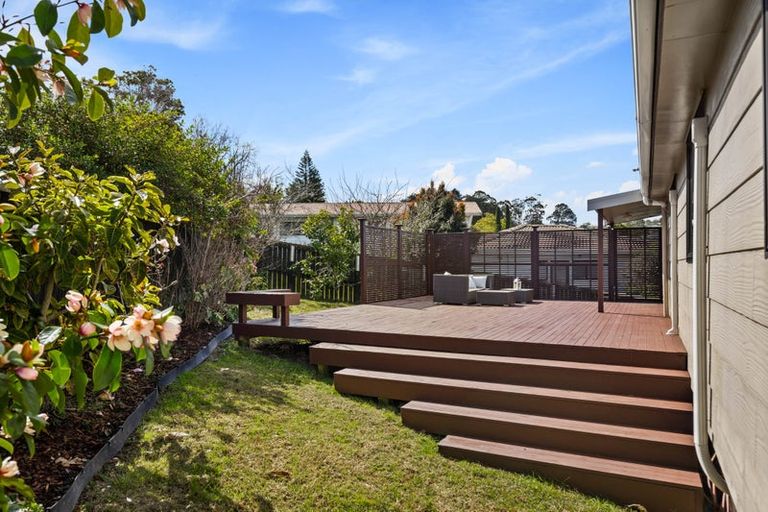 Photo of property in 5 Elizabeth Drive, West Harbour, Auckland, 0618