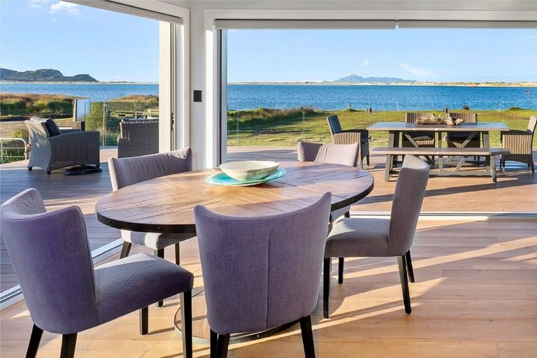 Photo of property in 21 Lincoln Street, Mangawhai Heads, Mangawhai, 0505