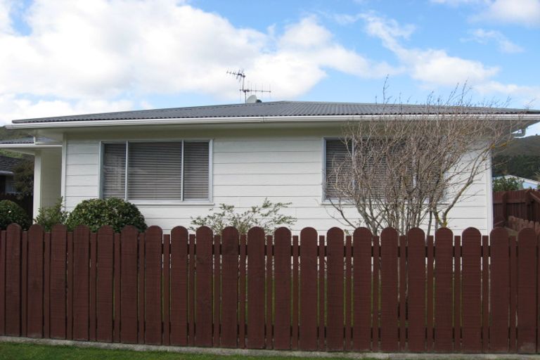 Photo of property in 262 Wellington Road, Wainuiomata, Lower Hutt, 5014