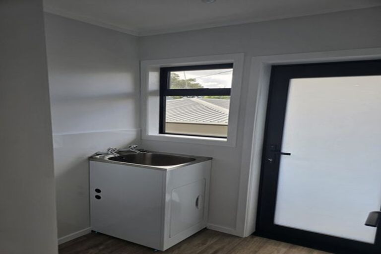 Photo of property in 68 Welcome Bay Road, Welcome Bay, Tauranga, 3112