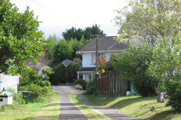 Photo of property in 6 Palmer Avenue, Glen Eden, Auckland, 0602