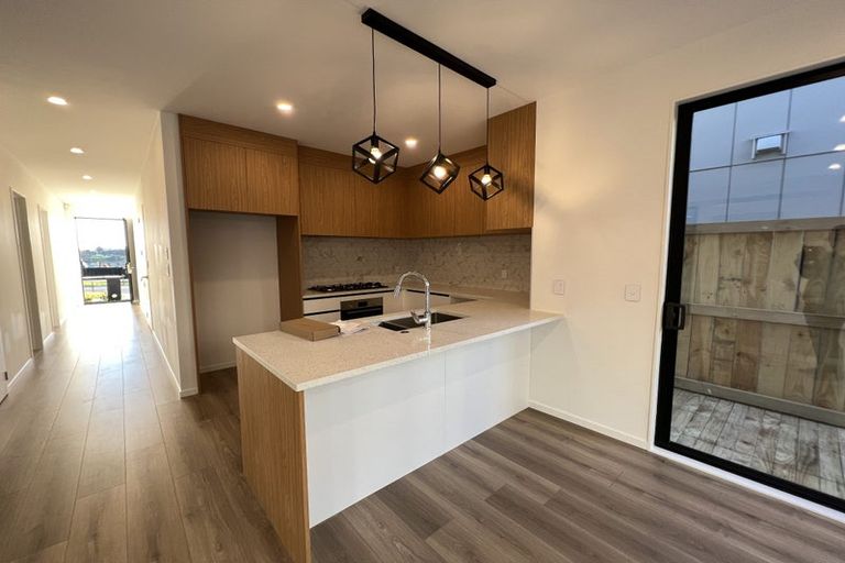 Photo of property in 7 Clara Road, Silverdale, 0932