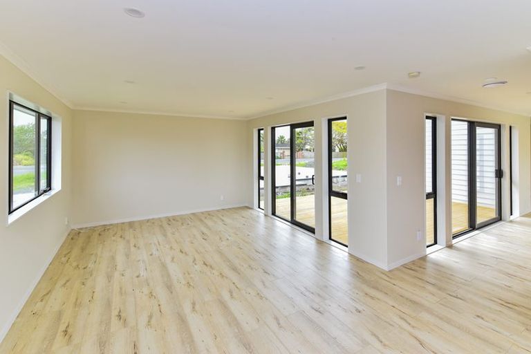 Photo of property in 13 Amokura Avenue, Takanini, 2112