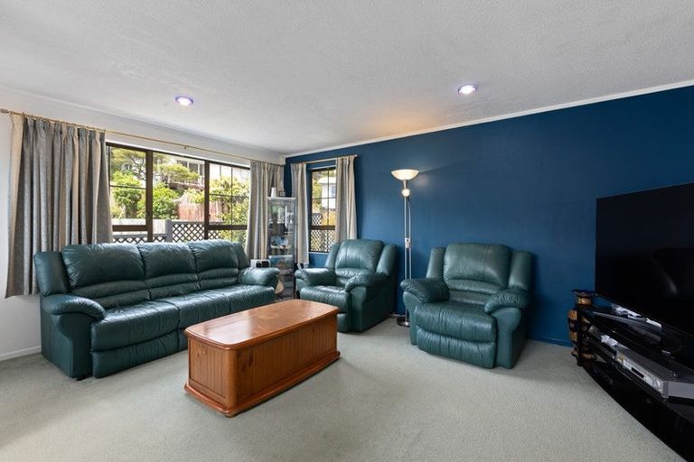 Photo of property in 52 Hathaway Avenue, Karori, Wellington, 6012