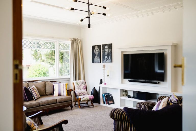 Photo of property in 10 Cliffs Road, Saint Clair, Dunedin, 9012