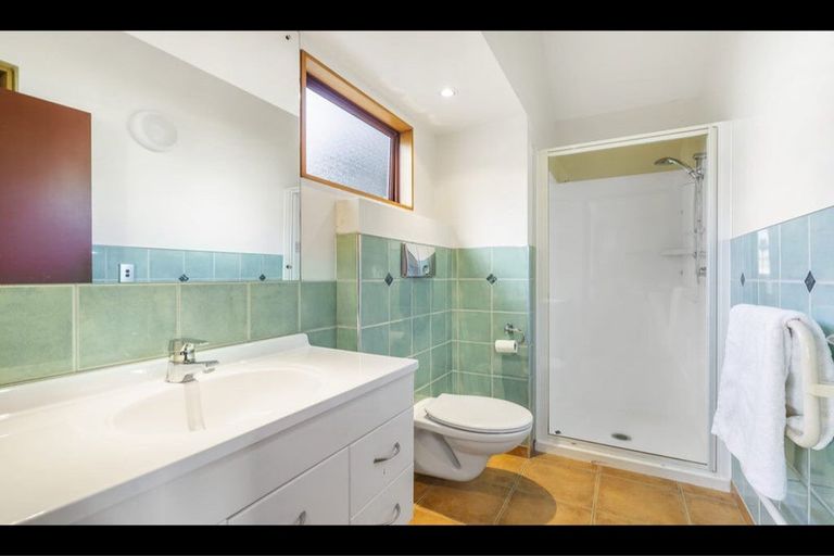 Photo of property in 65a Beresford Street, Bayswater, Auckland, 0622