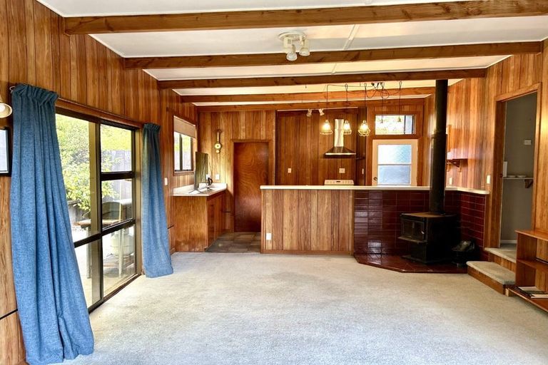 Photo of property in 22 Tombleson Road, Lake Rotoma, Rotorua, 3074