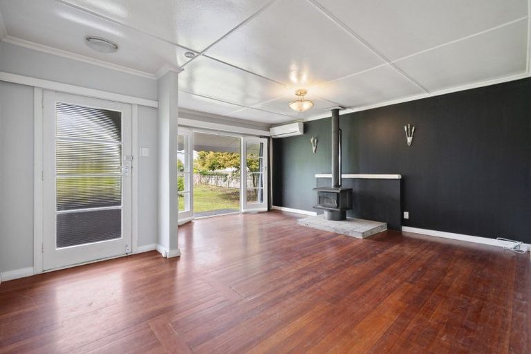 Photo of property in 15 Rira Street, Marton, 4710