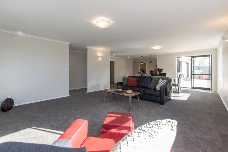 Photo of property in 10 Oldfield Lane, Marton, 4710