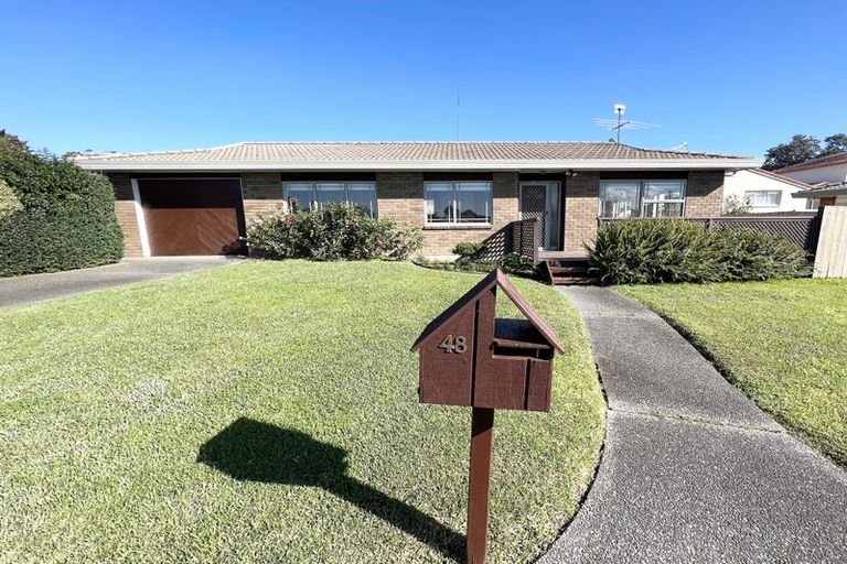 Photo of property in 48 Bodi Place, Te Atatu South, Auckland, 0610