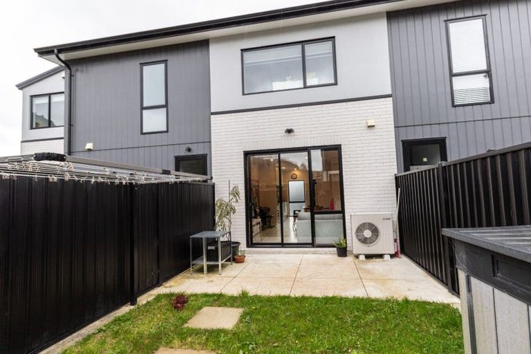 Photo of property in 78 Mawai Hakona Drive, Wallaceville, Upper Hutt, 5018