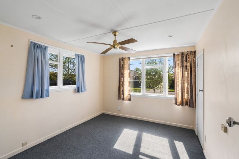 Photo of property in 4 Doreen Street, Aranui, Christchurch, 8061
