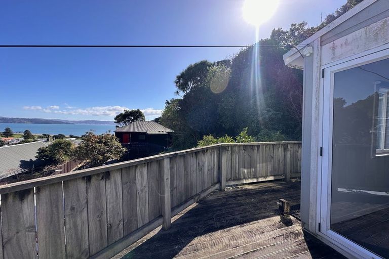 Photo of property in 23 Totara Street, Eastbourne, Lower Hutt, 5013